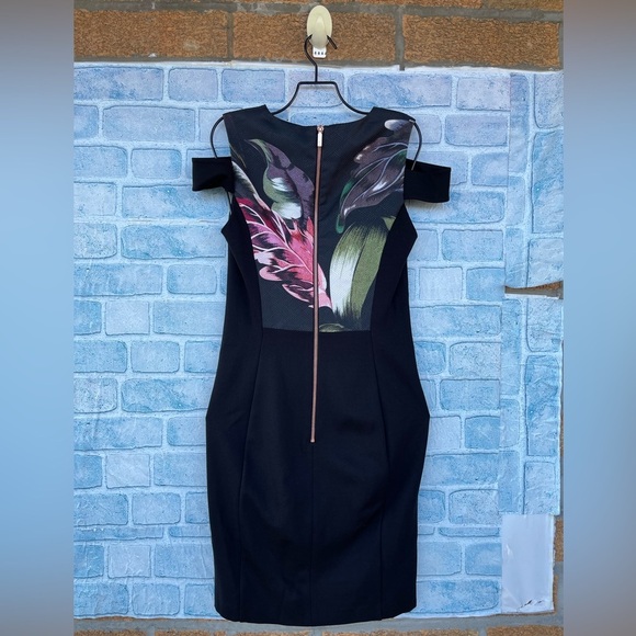 TED BAKER Black Floral Jacquard Eden
Dress size 1 / small - Picture 5 of 12